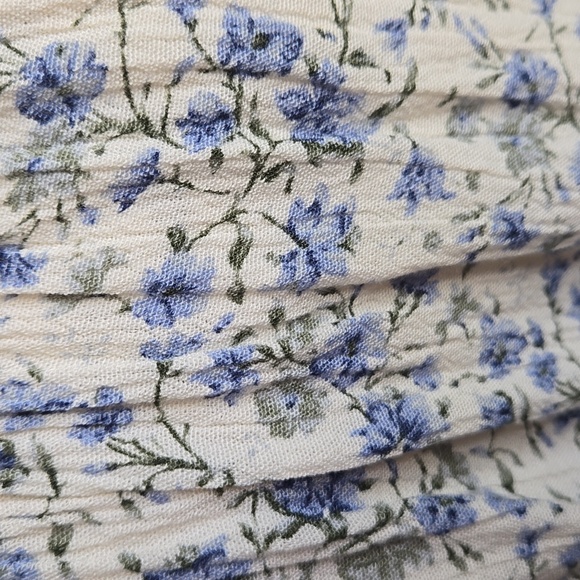 Top - Picture 2 of 5